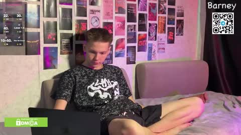 Snapshot of barney_kevin chatting on 09/30/25, 10:42 Fansly Barney and Kevin T online show from 09/30/25, 10:42