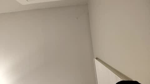 barniemay1 online show from 10/28/25, 08:07