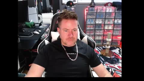 Snapshot of basketballjerseygang chatting on 11/22/25, 03:16 Jordan online show from 11/22/25, 03:16