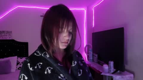  . 111 online show from 12/24/24, 04:55