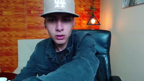 Bastian online show from 01/04/25, 05:05