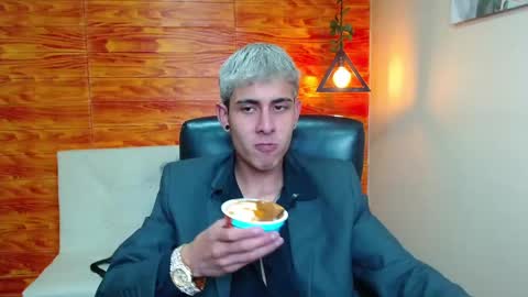 Bastian online show from 01/05/25, 05:20