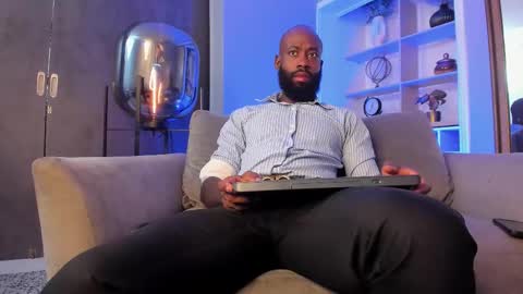 Bastian. online show from 11/05/25, 12:16