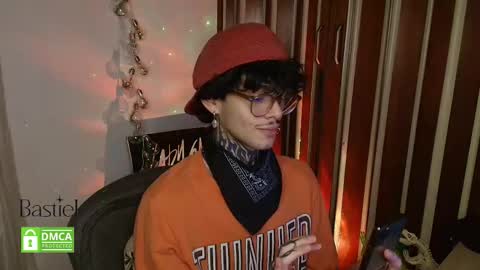 Snapshot of bastiel_ chatting on 09/13/25, 03:50 Bastiel online show from 09/13/25, 03:50