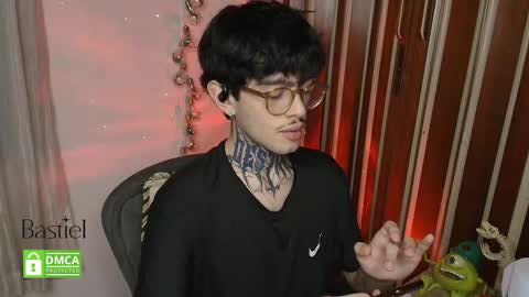 Snapshot of bastiel_ chatting on 11/07/25, 01:38 Bastiel online show from 11/07/25, 01:38