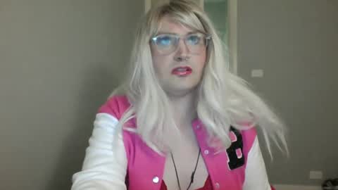Snapshot of bawblejam chatting on 02/15/25, 05:39 BjBambi online show from 02/15/25, 05:39