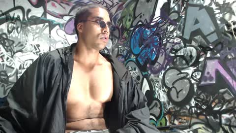 Snapshot of bbc_monster1 chatting on 01/17/25, 11:29 Justin online show from 01/17/25, 11:29