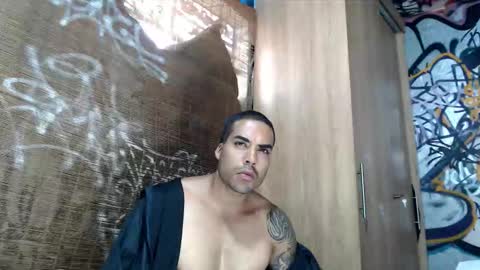 Snapshot of bbc_monster1 chatting on 11/04/25, 08:41 Justin online show from 11/04/25, 08:41