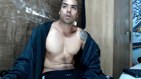 Snapshot of bbc_monster1 chatting on 11/12/25, 03:34 Justin online show from 11/12/25, 03:34