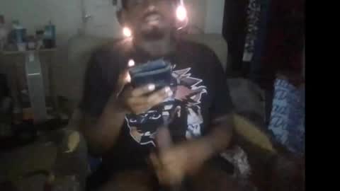 Snapshot of bbc_rocker chatting on 11/04/25, 04:06 rocker n queen online show from 11/04/25, 04:06