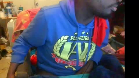 Snapshot of bbc_rocker chatting on 11/11/25, 06:52 rocker n queen online show from 11/11/25, 06:52