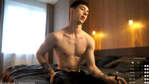 Snapshot of bbrandon_ chatting on 10/16/25, 07:09 Brandon online show from 10/16/25, 07:09