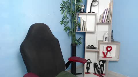 Charlote online show from 01/16/25, 11:58