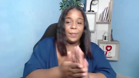 Charlote online show from 01/17/25, 12:21