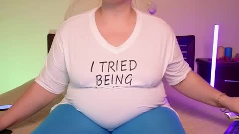 Love online show from 11/01/25, 03:58