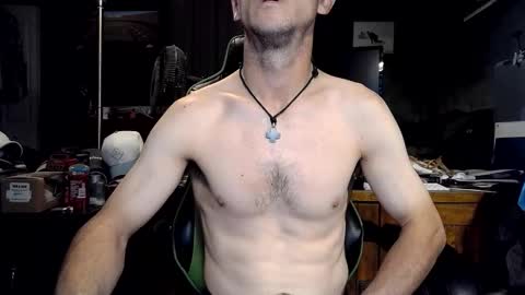 bchillin28 online show from 10/19/25, 10:54