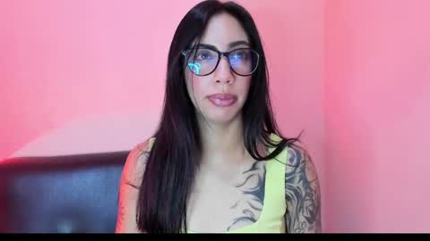 daniela villamizar online show from 01/21/25, 01:43