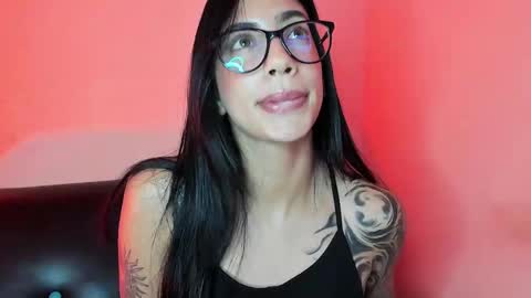 daniela villamizar online show from 01/24/25, 04:49