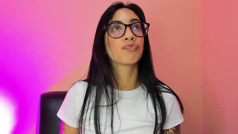 daniela villamizar online show from 01/28/25, 06:28