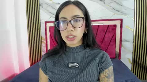 daniela villamizar online show from 09/25/25, 02:21