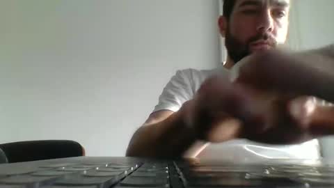 Snapshot of bdemwi2588 chatting on 02/08/25, 08:52 bdemwi2588 online show from 02/08/25, 08:52