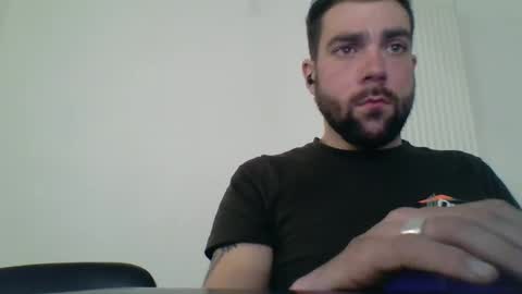 Snapshot of bdemwi2588 chatting on 02/26/25, 08:33 bdemwi2588 online show from 02/26/25, 08:33