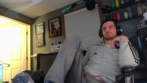 Snapshot of bdenergy99 chatting on 12/11/24, 03:35 bdenergy99 online show from 12/11/24, 03:35