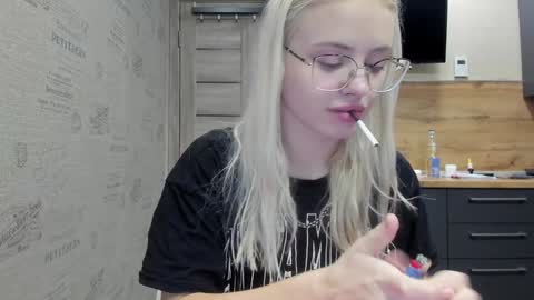 Snapshot of be_daddy chatting on 12/15/24, 01:54 Summer BABY online show from 12/15/24, 01:54