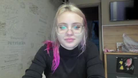 Snapshot of be_daddy chatting on 12/31/24, 01:52 Summer BABY online show from 12/31/24, 01:52