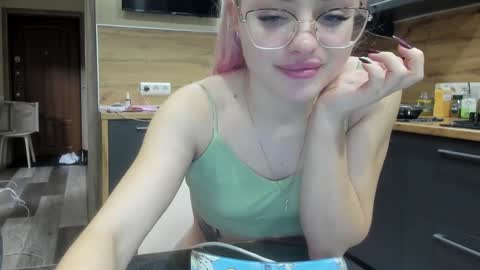 Snapshot of be_daddy chatting on 01/02/25, 02:57 Summer BABY online show from 01/02/25, 02:57