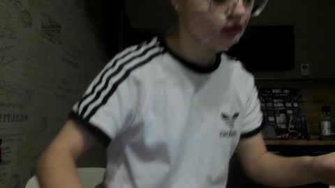 Snapshot of be_daddy chatting on 01/30/25, 03:08 Summer BABY online show from 01/30/25, 03:08