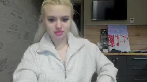 Snapshot of be_daddy chatting on 02/17/25, 03:20 Summer BABY online show from 02/17/25, 03:20
