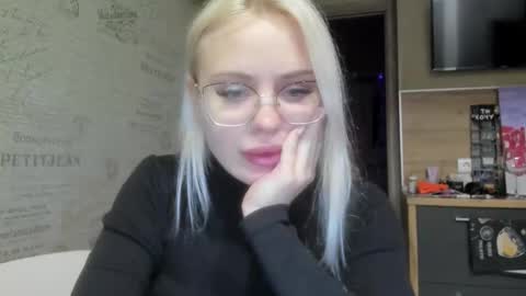 Snapshot of be_daddy chatting on 02/18/25, 12:26 Summer BABY online show from 02/18/25, 12:26