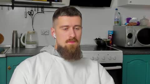 Zeus online show from 10/10/25, 09:25