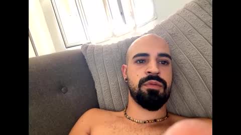 Ask me online show from 10/06/25, 09:51