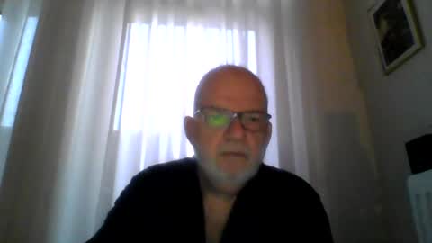 Snapshot of beardman916444 chatting on 02/16/25, 06:43 Beardman online show from 02/16/25, 06:43