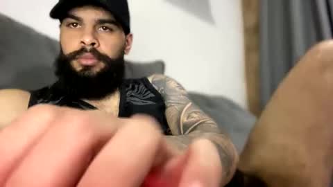 Snapshot of beardmax chatting on 09/16/25, 06:58 Min online show from 09/16/25, 06:58