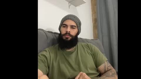 Snapshot of beardmax chatting on 11/07/25, 08:58 Min online show from 11/07/25, 08:58