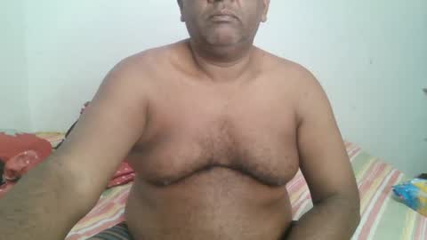 Snapshot of beargryzzly chatting on 12/02/24, 01:58 Grizzly online show from 12/02/24, 01:58