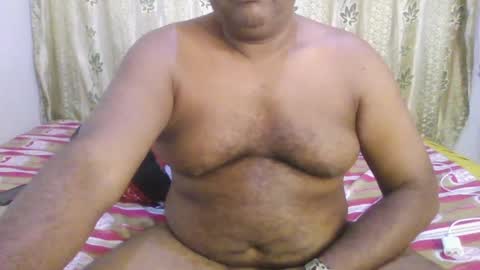 Snapshot of beargryzzly chatting on 12/11/24, 05:32 Grizzly online show from 12/11/24, 05:32