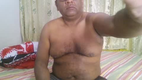 Snapshot of beargryzzly chatting on 01/22/25, 11:56 Grizzly online show from 01/22/25, 11:56