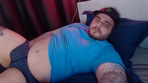 Snapshot of bearway30 chatting on 01/25/25, 05:51 Bearway31 online show from 01/25/25, 05:51