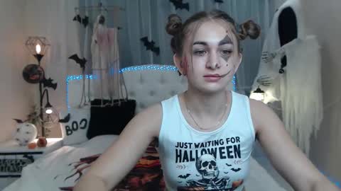 beataangel online show from 10/31/25, 08:15