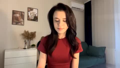 Snapshot of beatriceesmond chatting on 11/14/25, 07:29 Katie online show from 11/14/25, 07:29