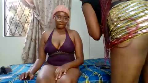 Chelsea and Raymond online show from 10/23/25, 04:12