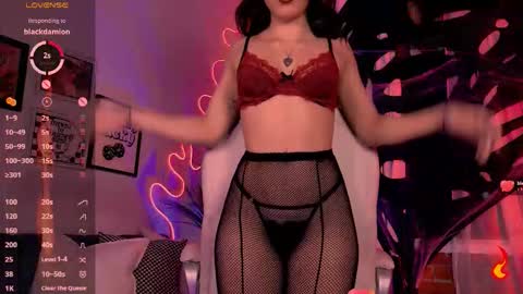 Chleo online show from 10/25/25, 01:24