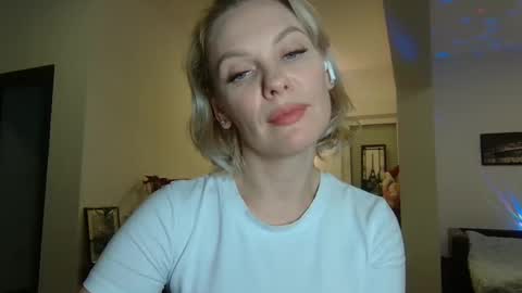 Snapshot of beautifulkollettee chatting on 01/14/25, 10:34 Beautifulkollette online show from 01/14/25, 10:34