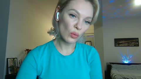 Snapshot of beautifulkollettee chatting on 01/16/25, 11:15 Beautifulkollette online show from 01/16/25, 11:15