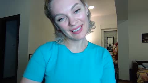 Snapshot of beautifulkollettee chatting on 01/17/25, 07:16 Beautifulkollette online show from 01/17/25, 07:16