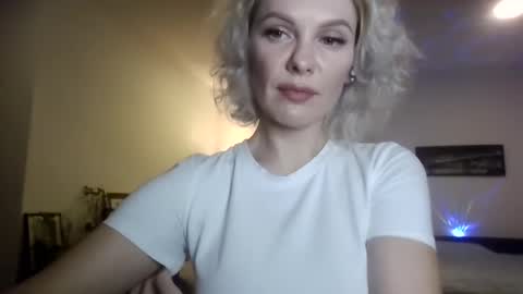 Snapshot of beautifulkollettee chatting on 02/04/25, 11:49 Beautifulkollette online show from 02/04/25, 11:49